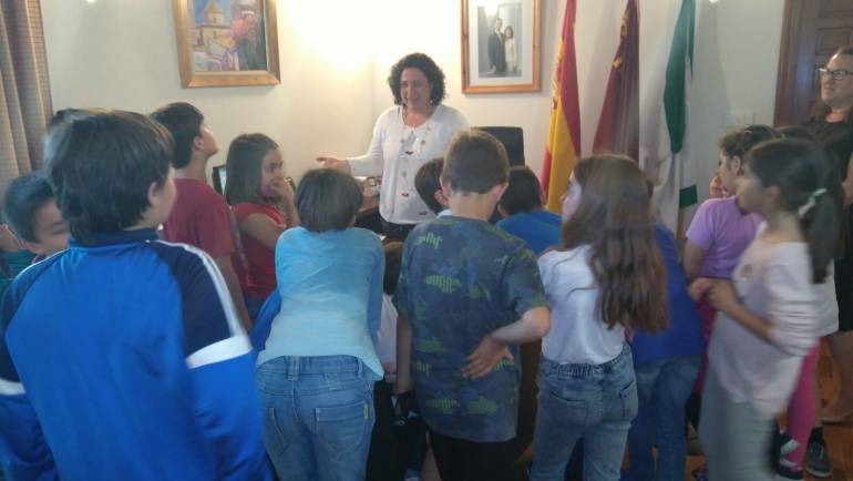 Alumnos de tercero del CEIP Pascual Martinez Abellán visitan el Ayuntamiento de Pliego